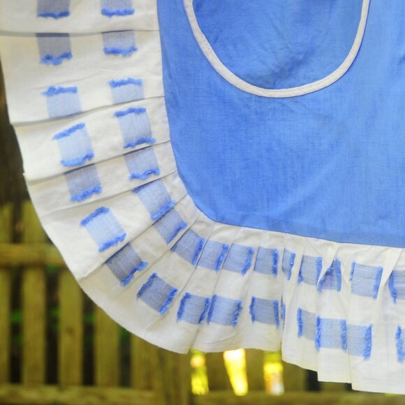 VTG Blue & White Hostess Half Apron Pleated Trim w/ Squares Semi-Circle Shape - Picture 4 of 8